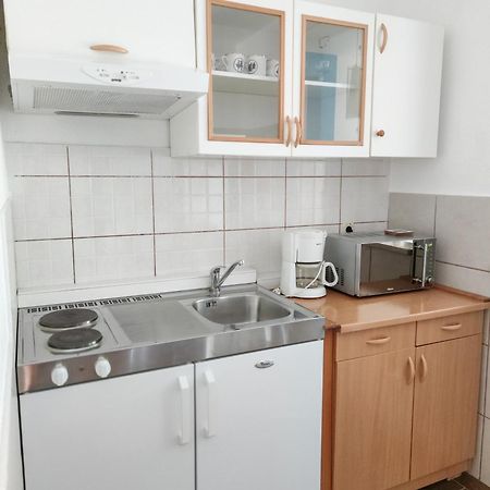 Apartments And Rooms Marica Makarska Quarto foto